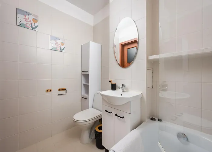 Saska Kepa Serene By Bookinghost Apartment *