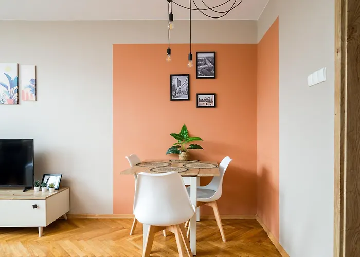 Saska Kepa Serene By Bookinghost