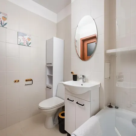 Saska Kepa Serene By Bookinghost Appartement *
