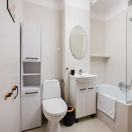 Saska Kepa Serene By Bookinghost Appartement *