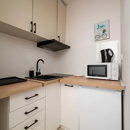 Saska Kepa Serene By Bookinghost *